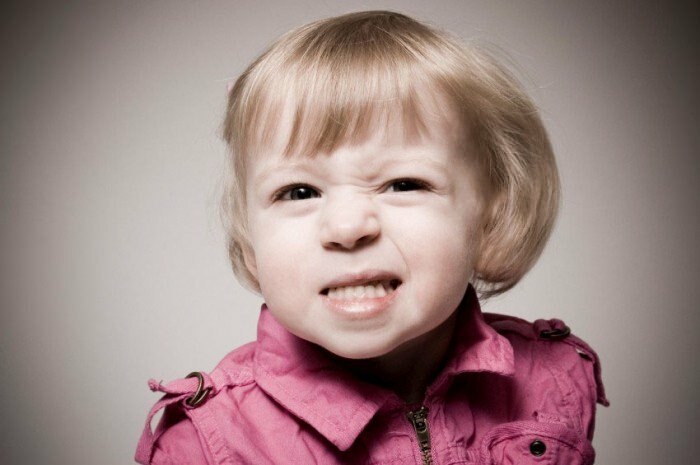 Mistä syistä hampaat hiottuvat lapsilla?