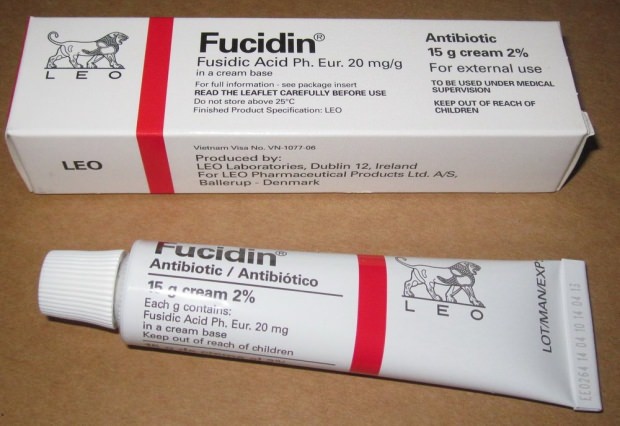 Mitä fucidiinivoide tekee?