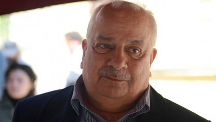 Mestaritaiteilija Zeki Alasya kuoli 6. päivänä vietettiin vuosipäivänä