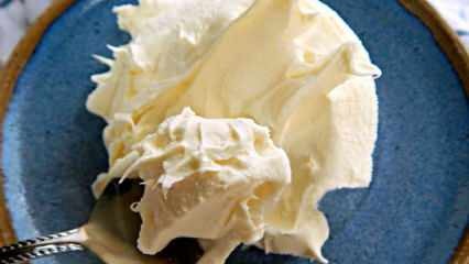 Kuinka tehdä helpoin Labne-juusto? Labnejuuston ainesosat täydellisessä johdonmukaisuudessa