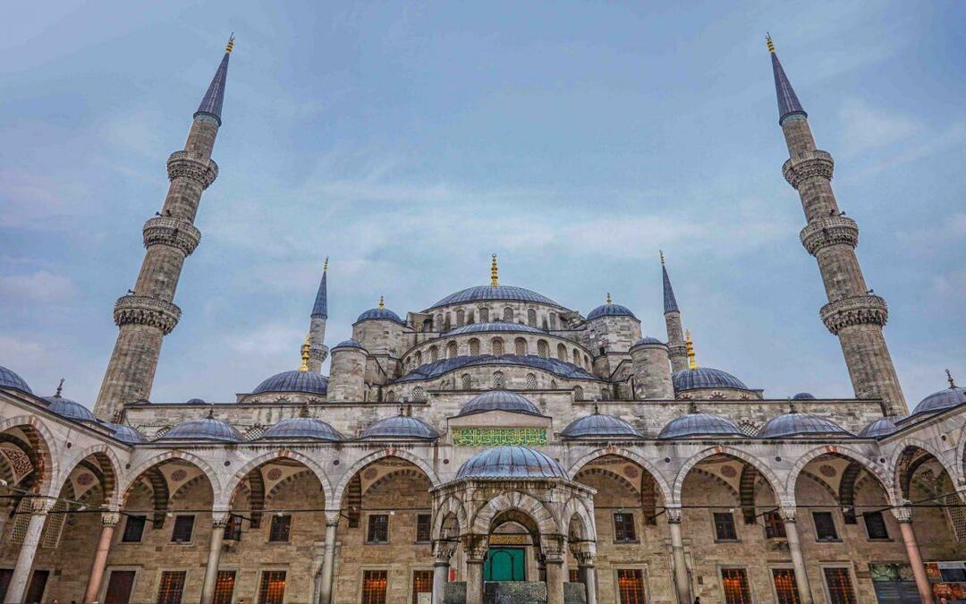 Sinisen moskeijan historia