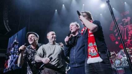 Saksalainen rockbändi Toten Hosen pelasi Turkissa Yli miljoona euroa kerättiin!