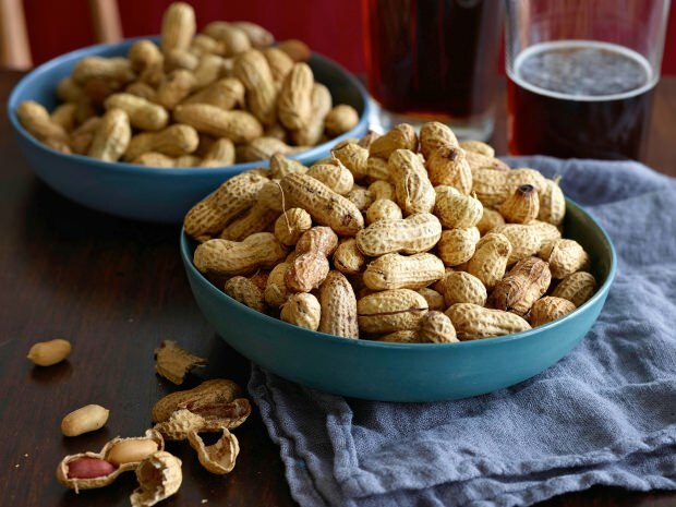Mitkä sairaudet ovat hyödyllisiä maapähkinöille?