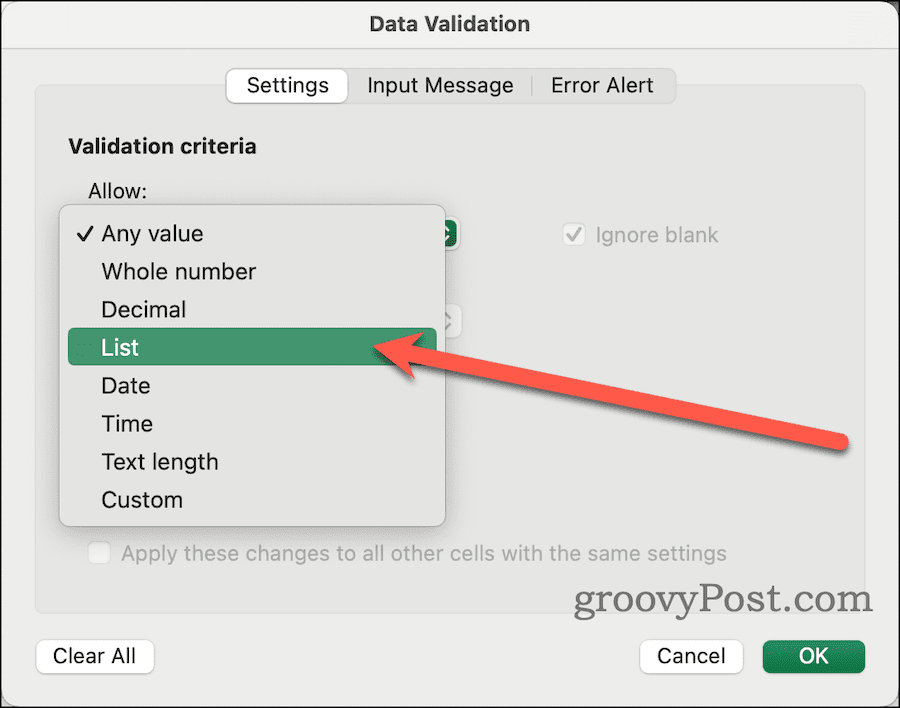 Valitse Excelin Data Validation -valintaikkunassa Luettelo