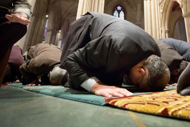 Kuinka suorittaa rukous, kun rukous tulee myöhään seurakunnan kanssa?