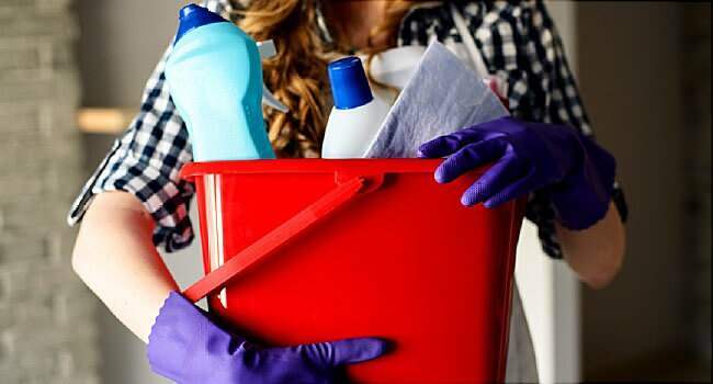 Mikä päivä pitäisi puhdistaa kotona? Käytännön menetelmät päivittäisten kotityötöiden helpottamiseksi