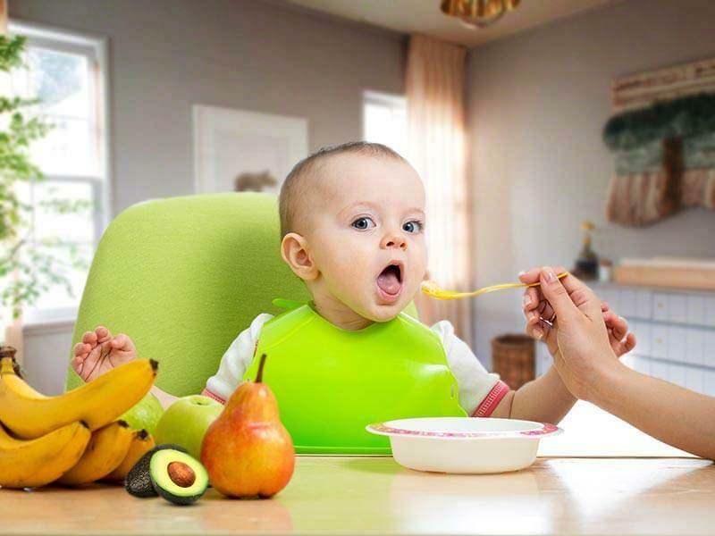 Vauvan ruokinta kuukausittain! Täydentävä ruokakausi-ravitsemusopas uusille äideille