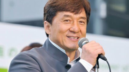 Kuuluisa näyttelijä Jackie Chan väitetään karanteeniin koronaviruksesta! Kuka on Jackie Chan?