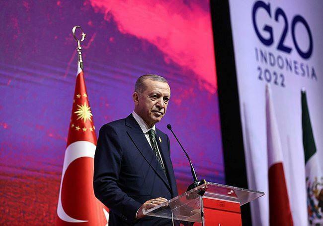 Presidentti Recep Tayyip Erdoğan lausui Ahmet Kayasta 